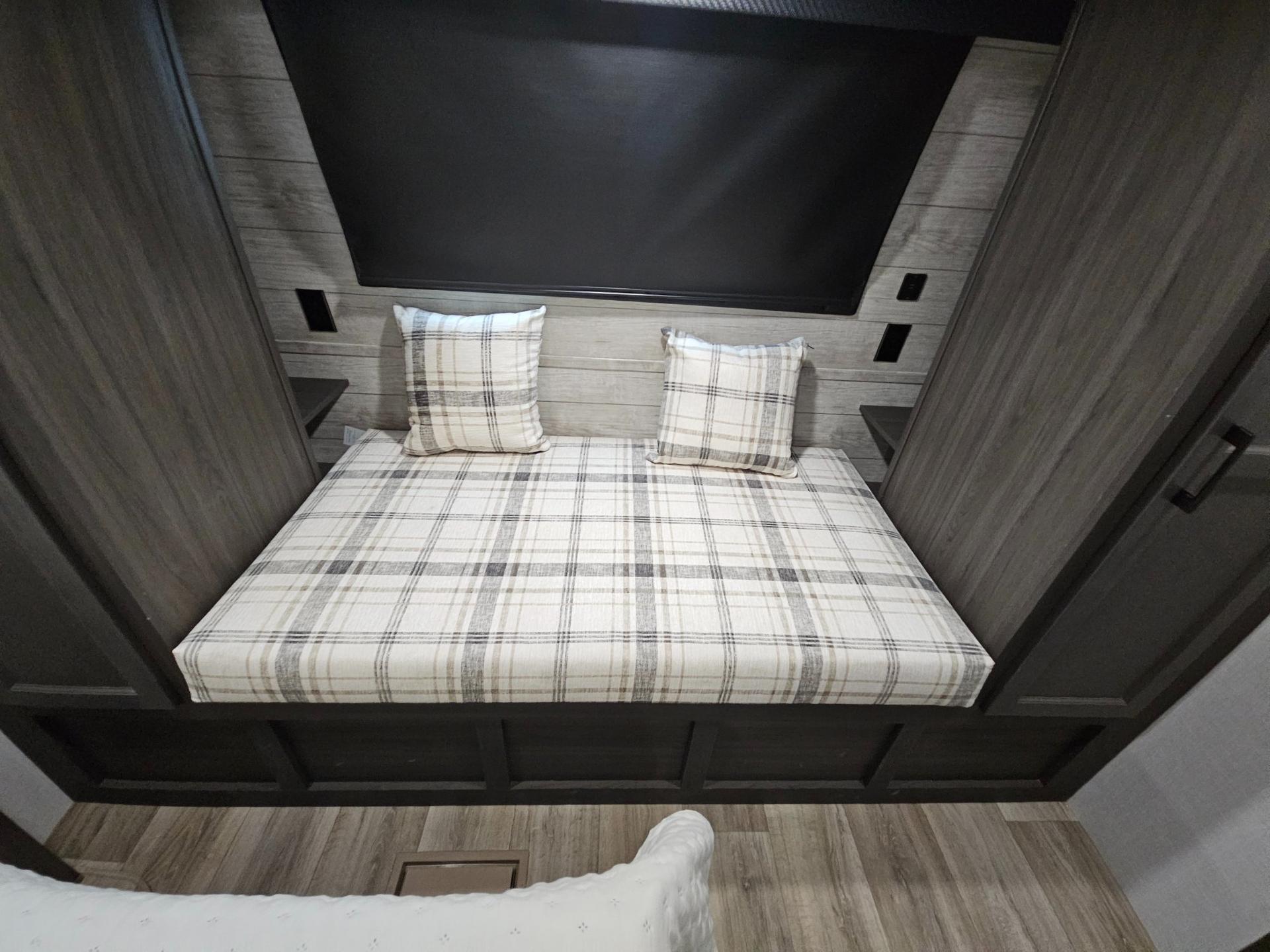 2025 Venture RV 2025 Venture RV SportTrek Touring Edition - thumbnail 37