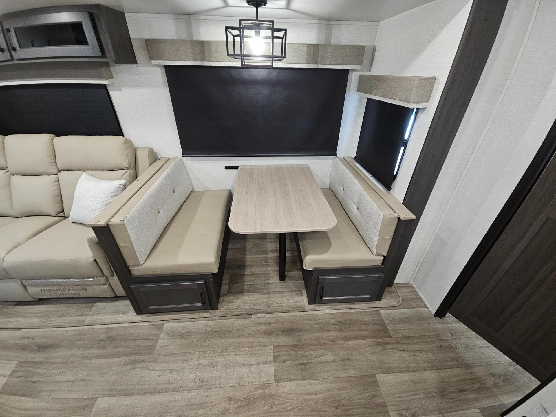 2025 Venture RV 2025 Venture RV SportTrek Touring Edition - thumbnail 23