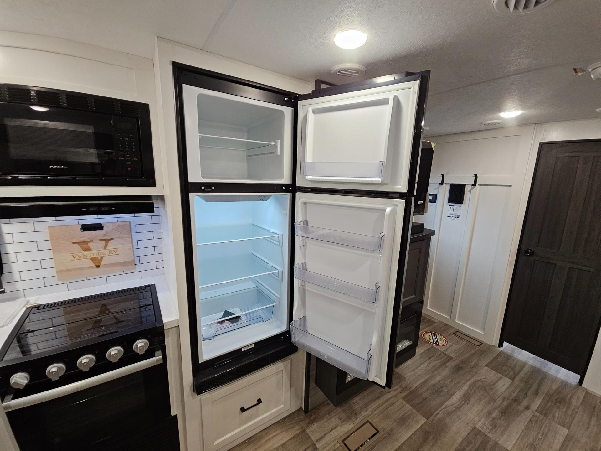 2025 Venture RV 2025 Venture RV SportTrek Touring Edition - thumbnail 31