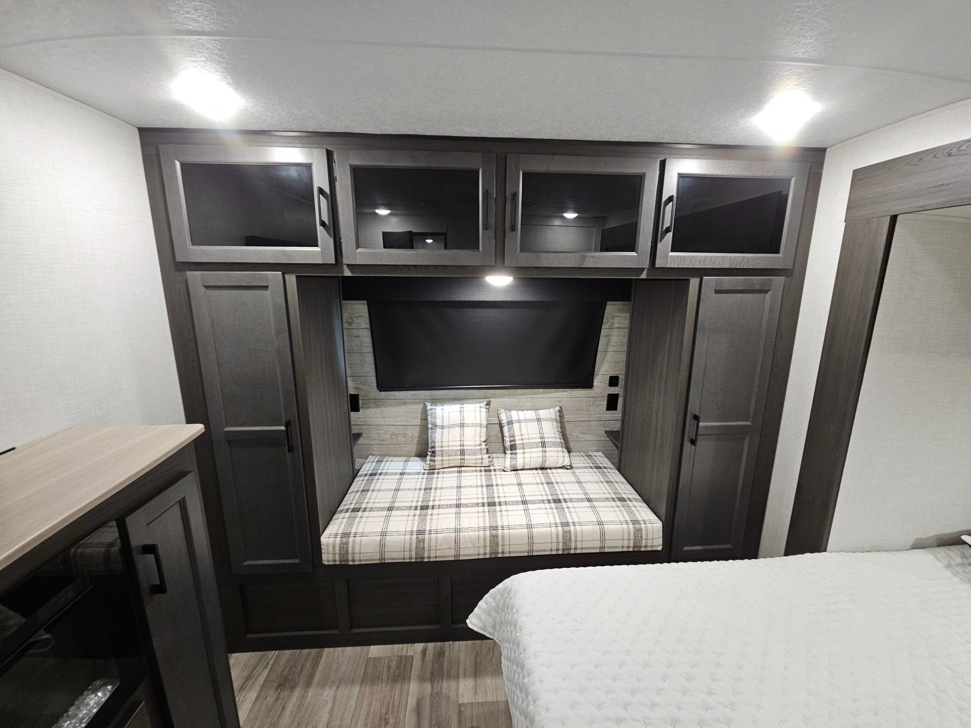 2025 Venture RV 2025 Venture RV SportTrek Touring Edition - thumbnail 52
