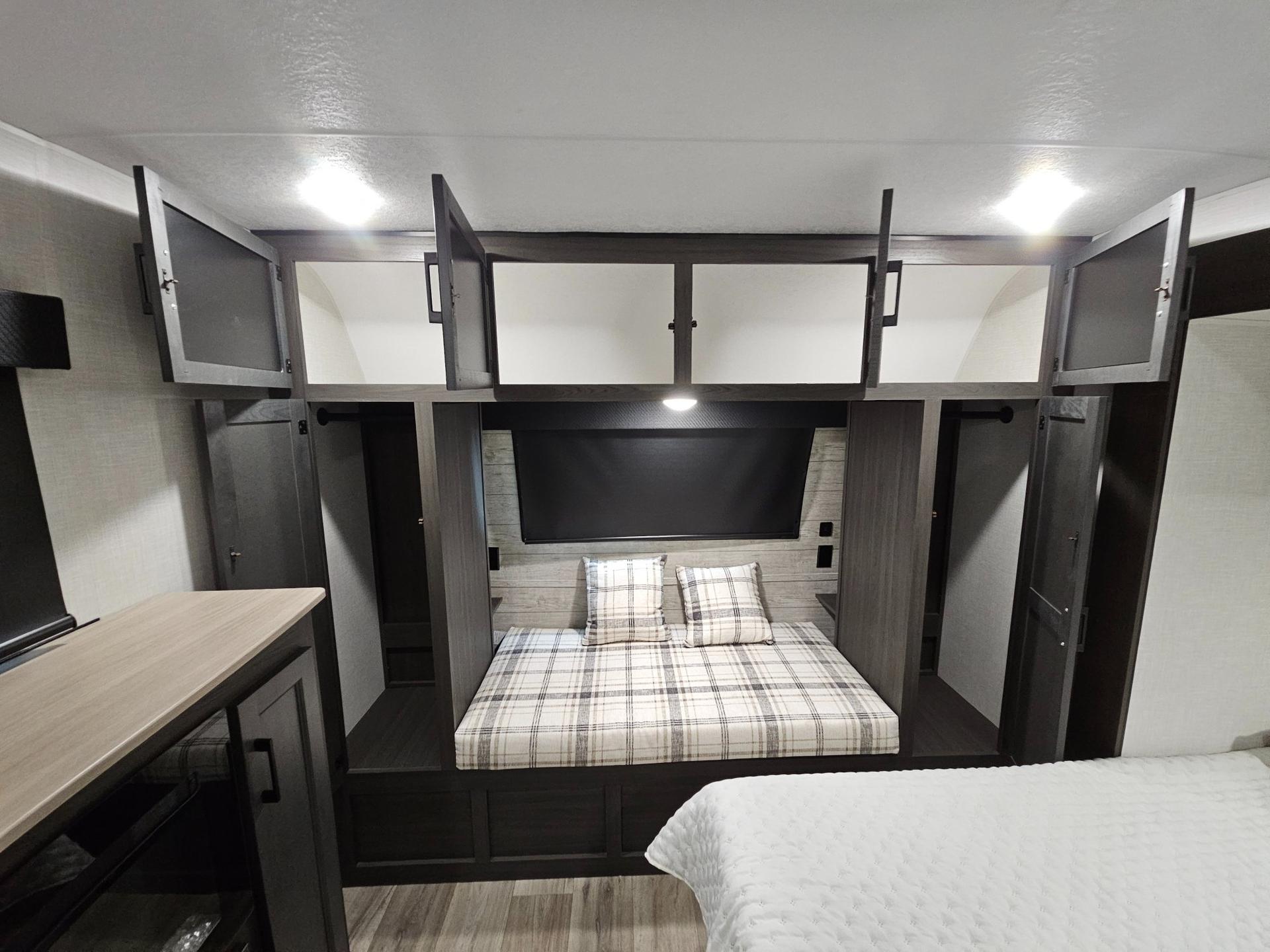 2025 Venture RV 2025 Venture RV SportTrek Touring Edition - thumbnail 53