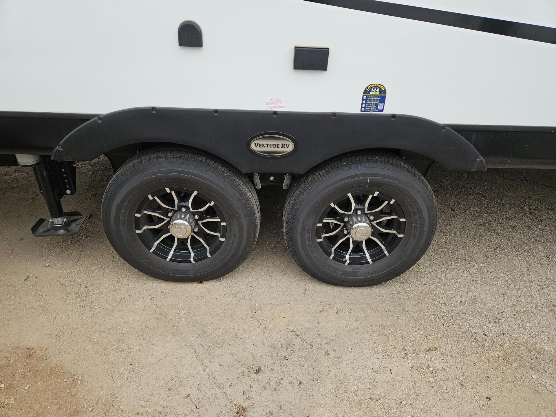 2025 Venture RV 2025 Venture RV SportTrek Touring Edition - thumbnail 66