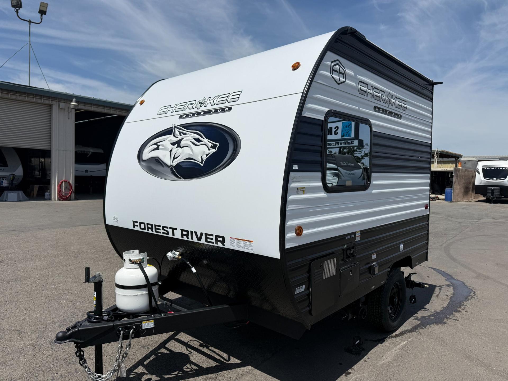 2026 Forest River RV 2026 Forest River RV Cherokee Wolf Pup - thumbnail 3