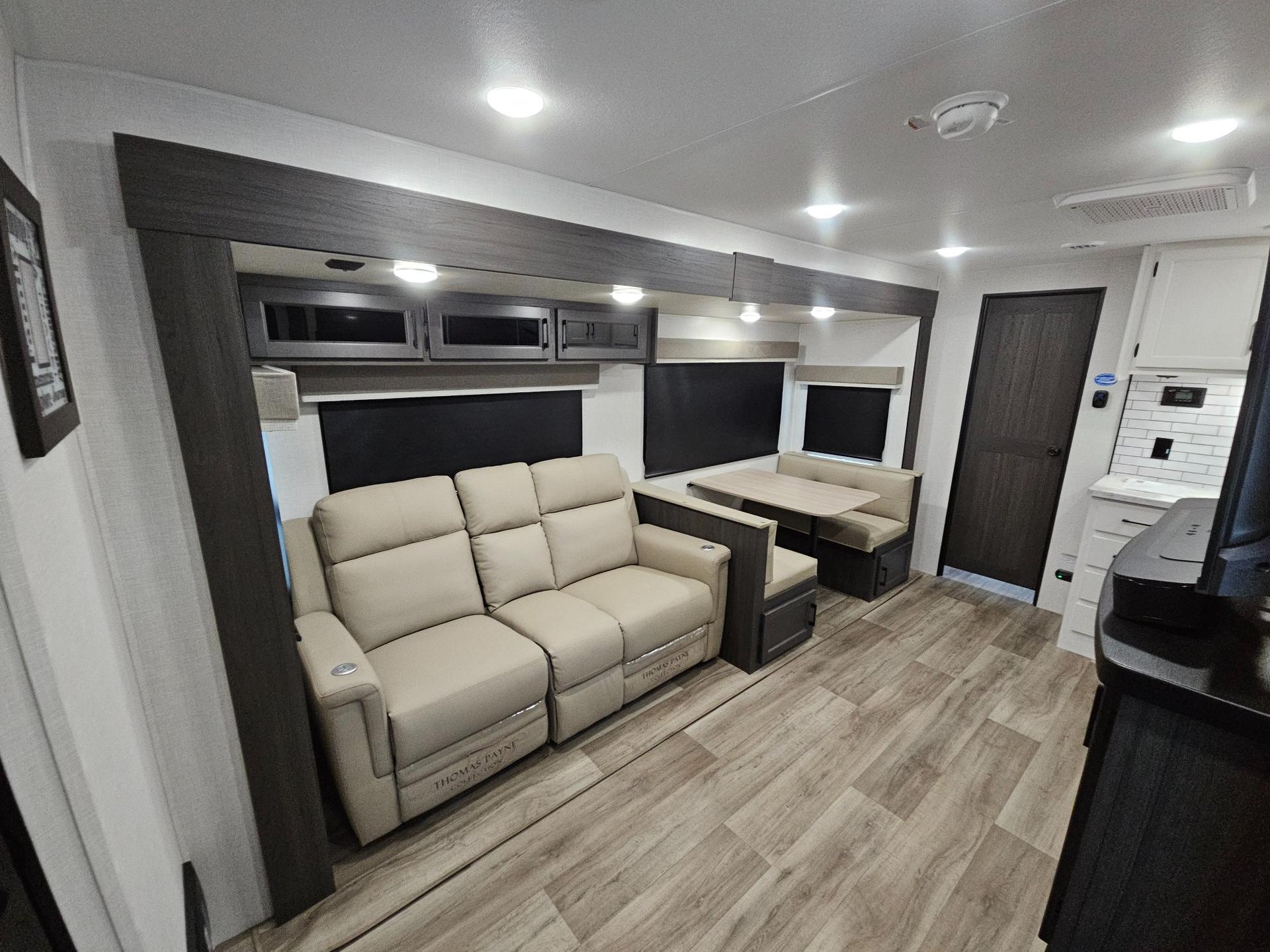 2025 Venture RV 2025 Venture RV SportTrek - thumbnail 17
