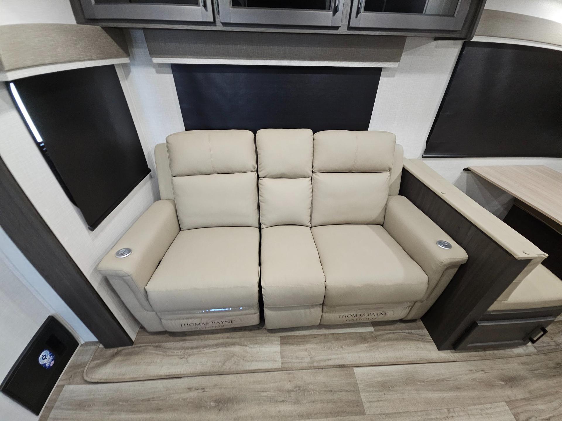 2025 Venture RV 2025 Venture RV SportTrek - thumbnail 19