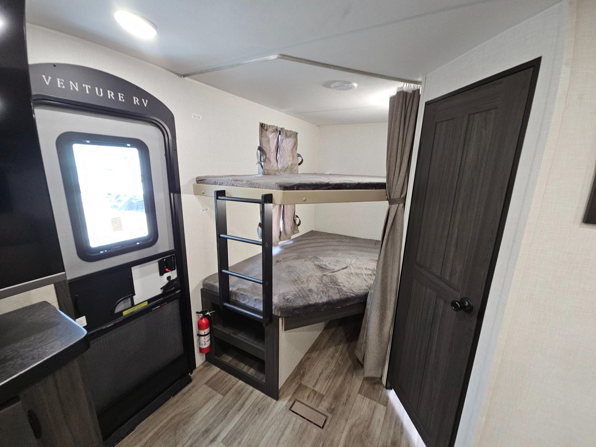 2025 Venture RV 2025 Venture RV SportTrek - thumbnail 24