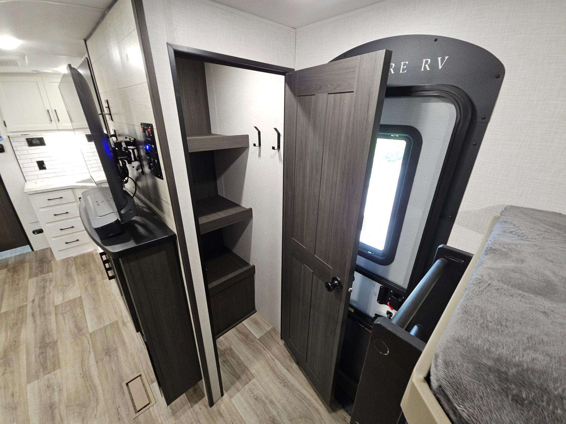 2025 Venture RV 2025 Venture RV SportTrek - thumbnail 25
