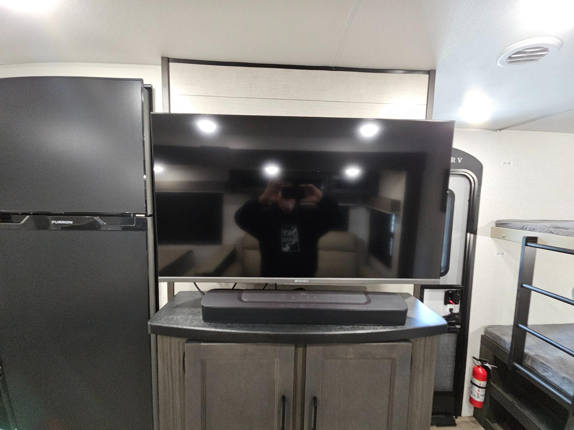 2025 Venture RV 2025 Venture RV SportTrek - thumbnail 27