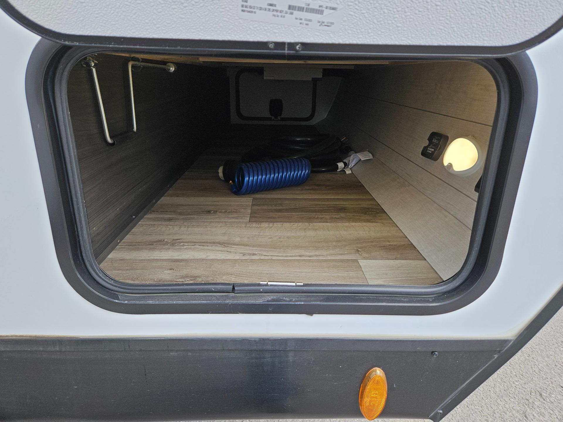 2025 Venture RV 2025 Venture RV SportTrek - thumbnail 49