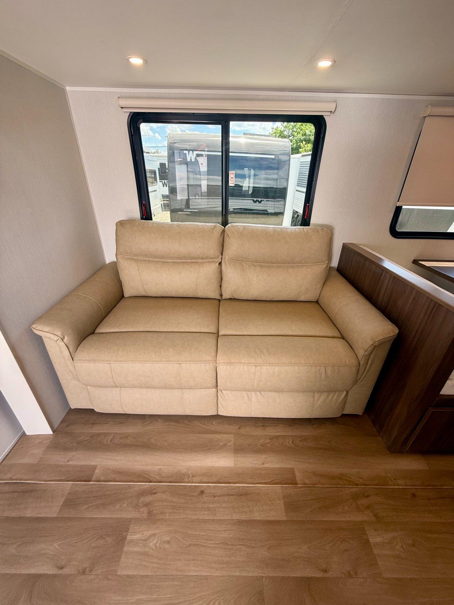 2026 Winnebago 2026 Winnebago Access - thumbnail 17