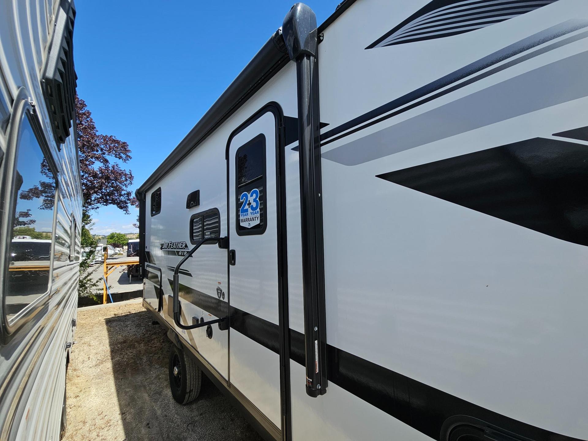 2026 Jayco 2026 Jayco Jay Feather Air - thumbnail 9