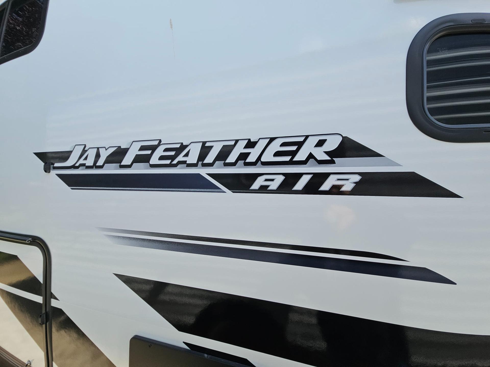2026 Jayco 2026 Jayco Jay Feather Air - thumbnail 17