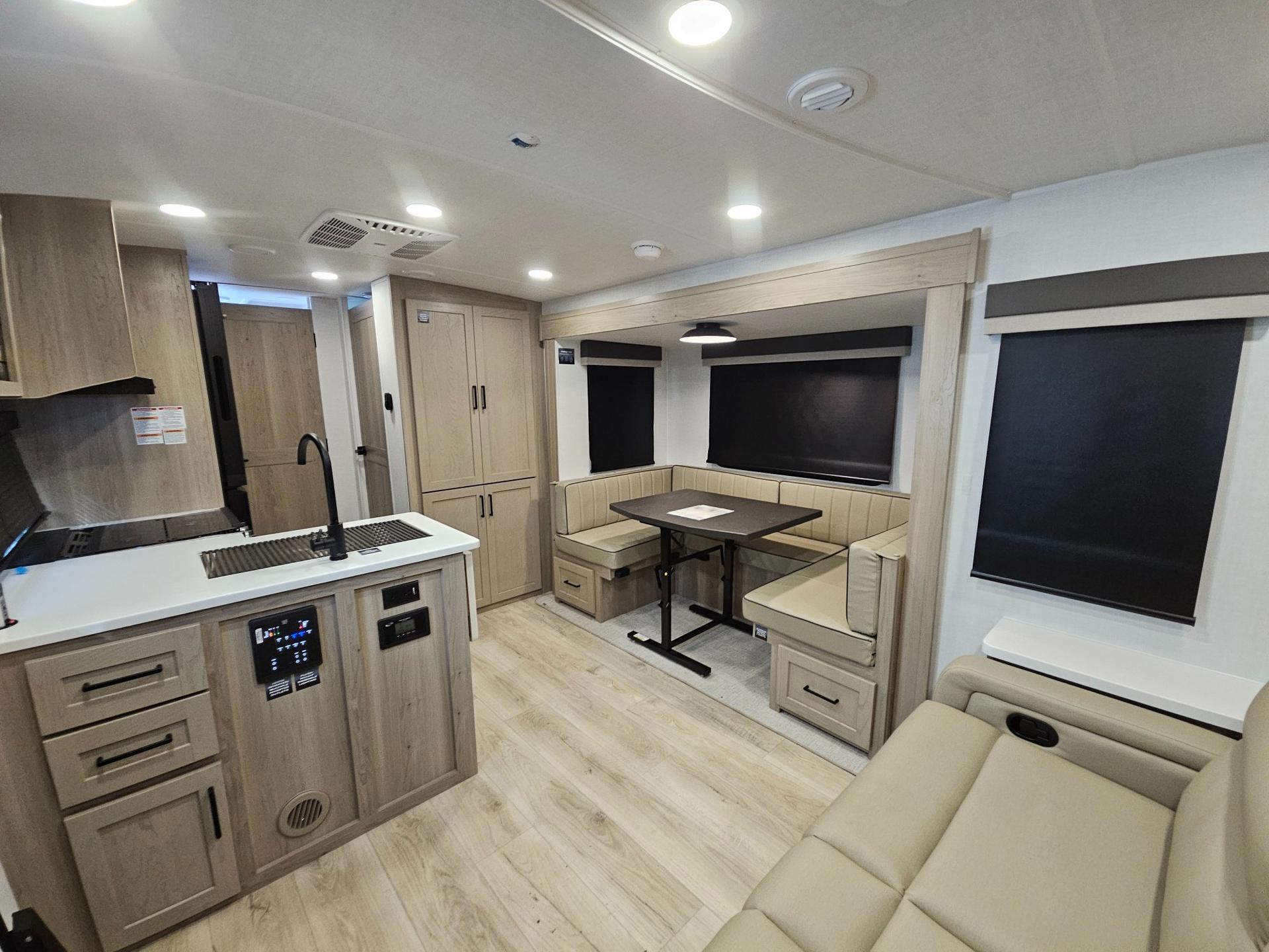 2026 Forest River RV 2026 Forest River RV Flagstaff Micro Lite - thumbnail 5