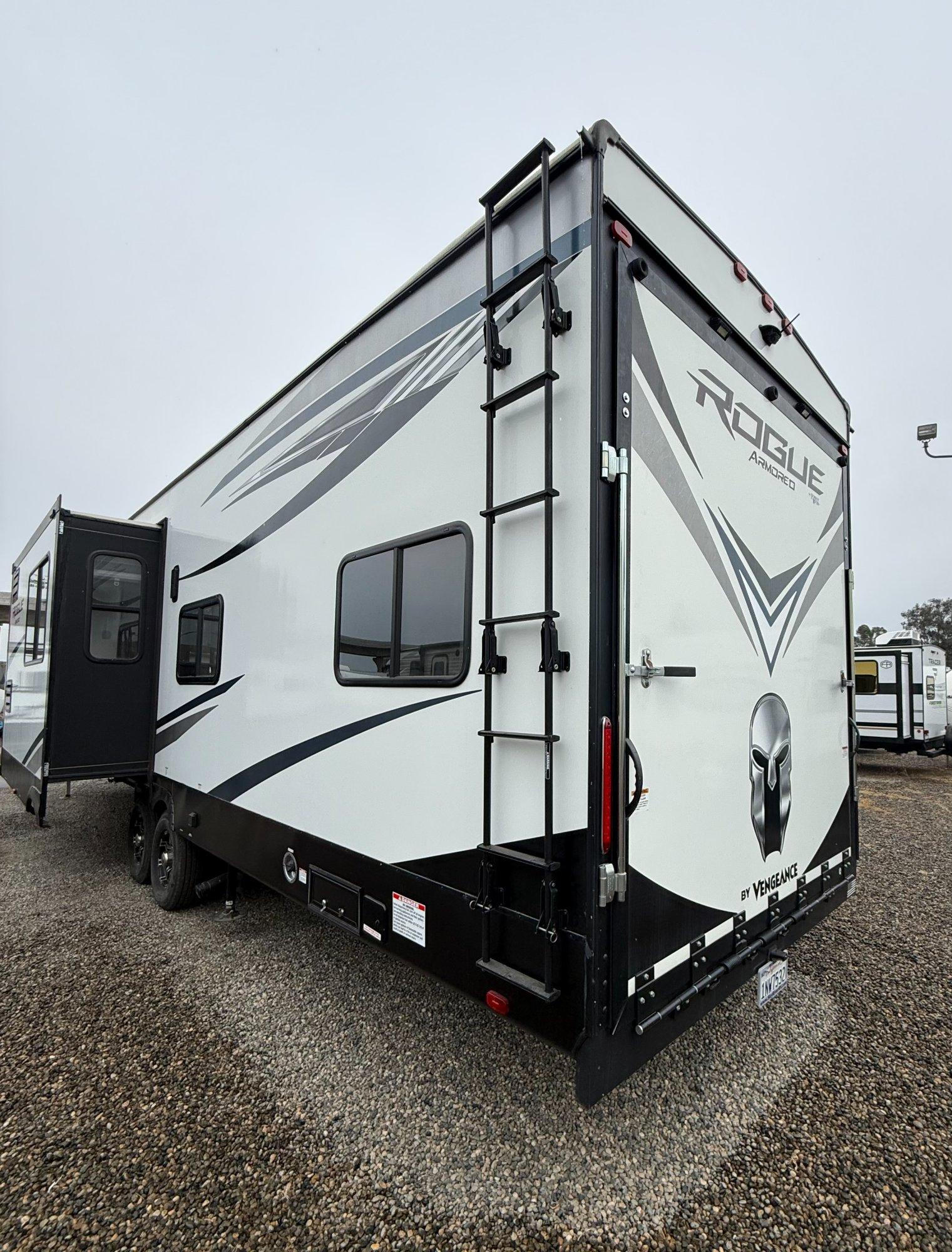 2021 Forest River RV 2021 Forest River RV Rogue Armor - thumbnail 5