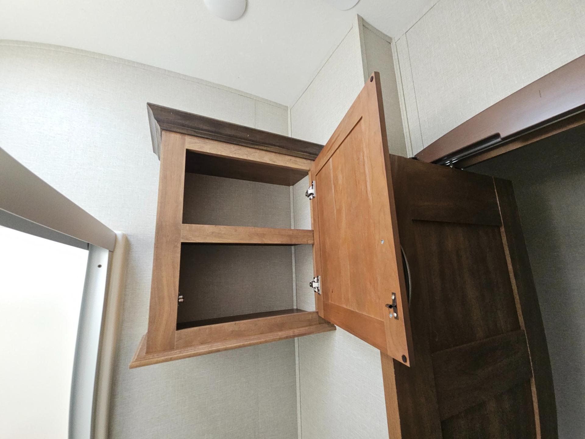 2018 Keystone RV 2018 Keystone RV Montana - thumbnail 31