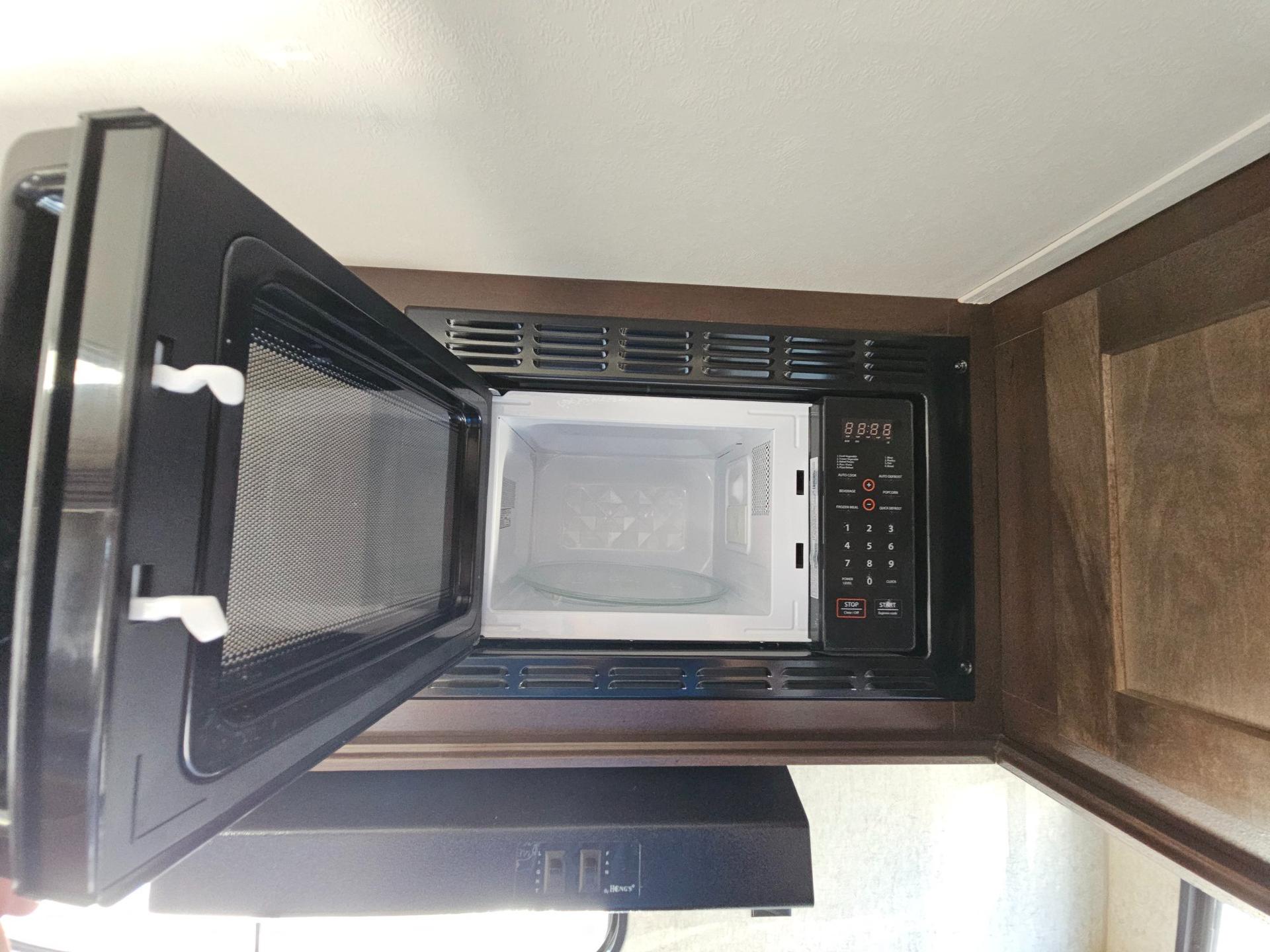 2017 Forest River RV 2017 Forest River RV Cherokee Limited - thumbnail 12