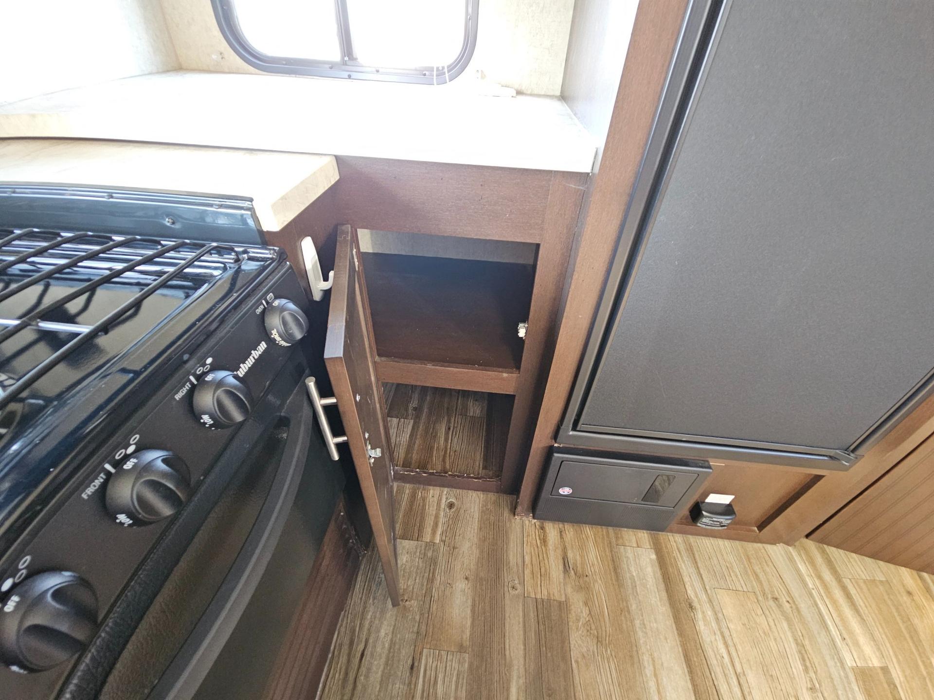 2017 Forest River RV 2017 Forest River RV Cherokee Limited - thumbnail 17