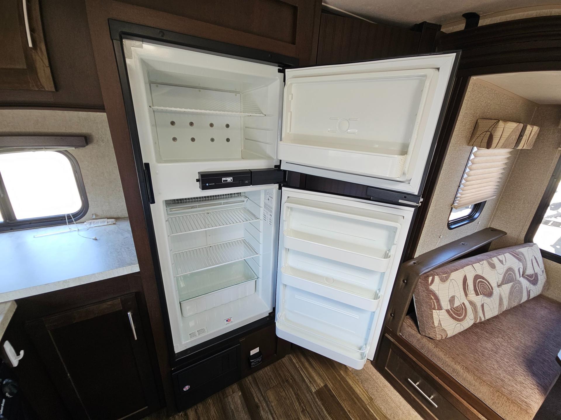2017 Forest River RV 2017 Forest River RV Cherokee Limited - thumbnail 18