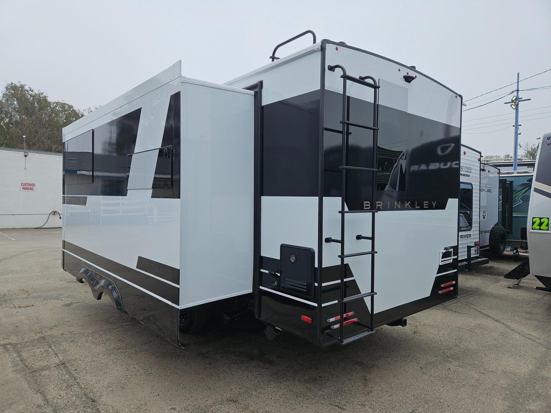 2026 Brinkley RV 2026 Brinkley RV Model I - thumbnail 4