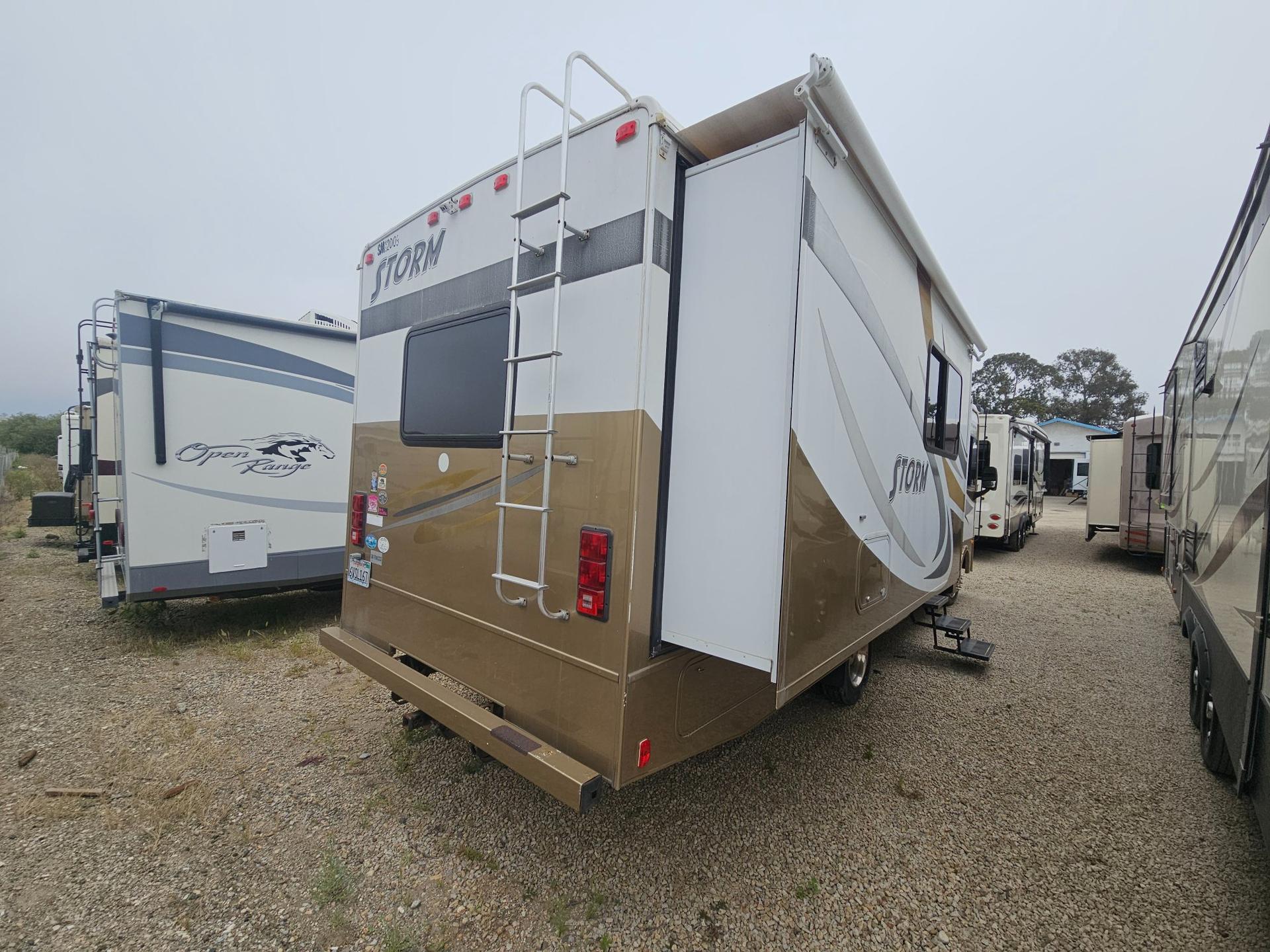 2012 Fleetwood RV 2012 Fleetwood RV Storm - thumbnail 2