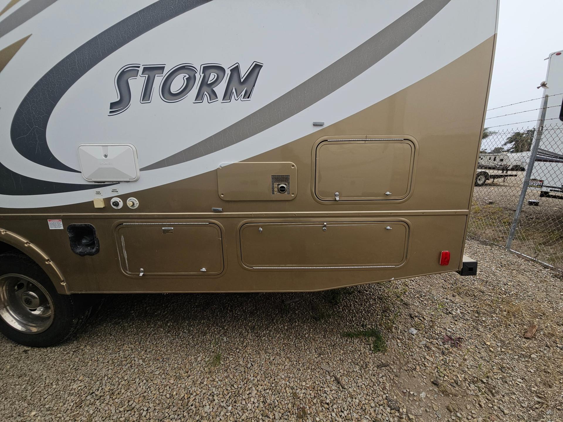 2012 Fleetwood RV 2012 Fleetwood RV Storm - thumbnail 33