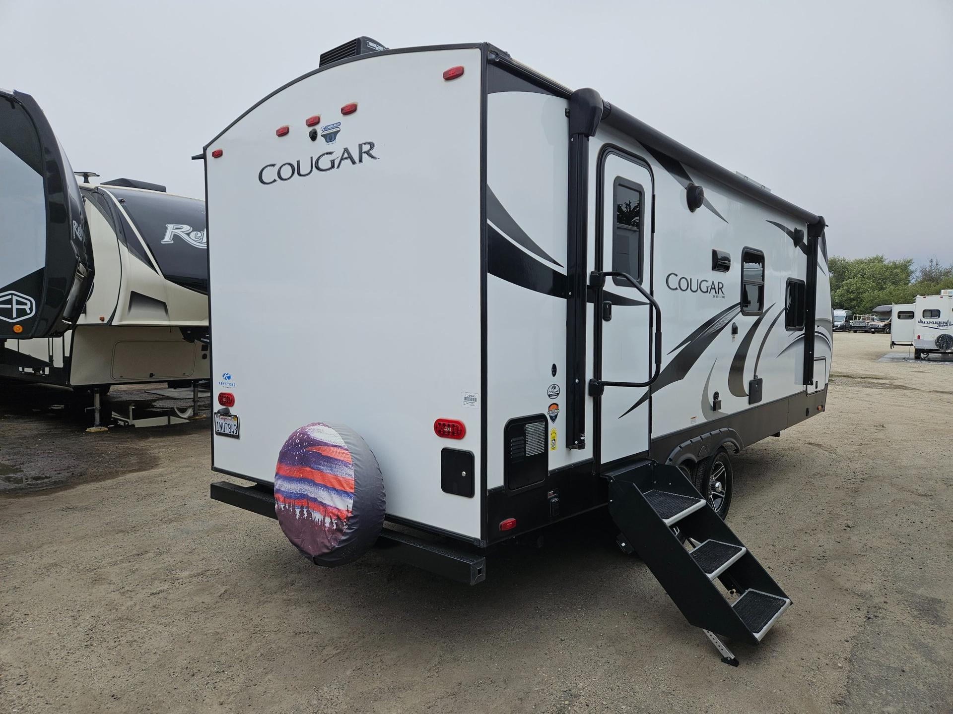 2022 Keystone RV 2022 Keystone RV Cougar - thumbnail 2