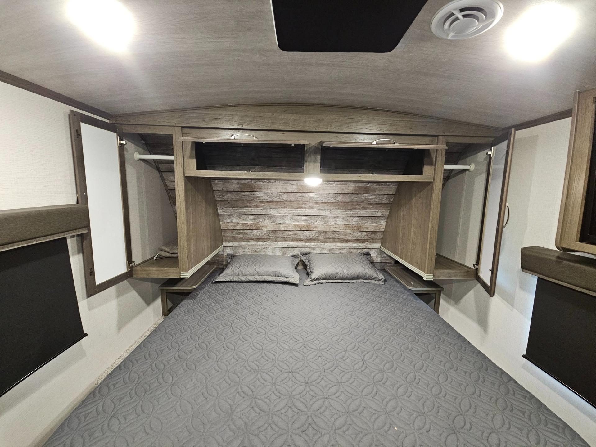2022 Keystone RV 2022 Keystone RV Cougar - thumbnail 11