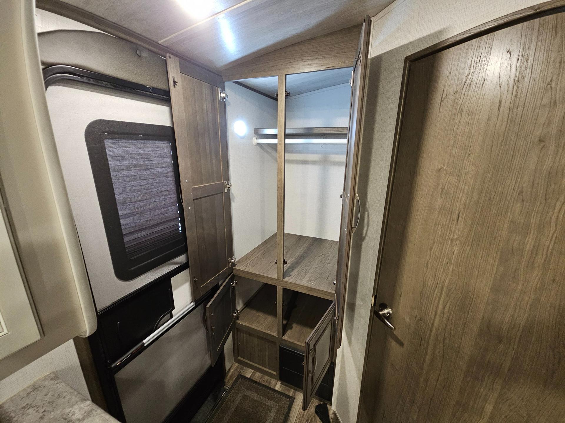 2022 Keystone RV 2022 Keystone RV Cougar - thumbnail 22