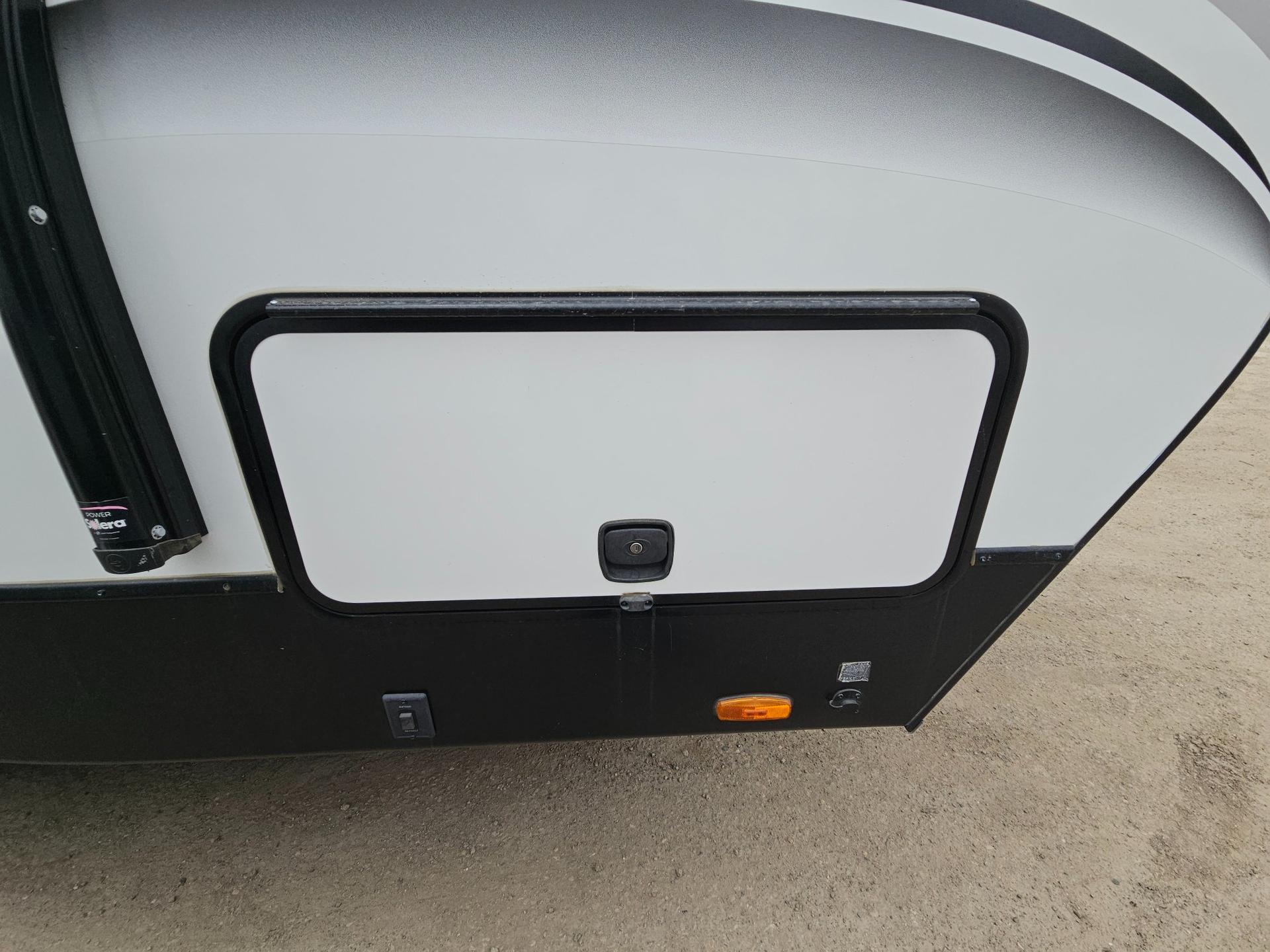 2022 Keystone RV 2022 Keystone RV Cougar - thumbnail 32
