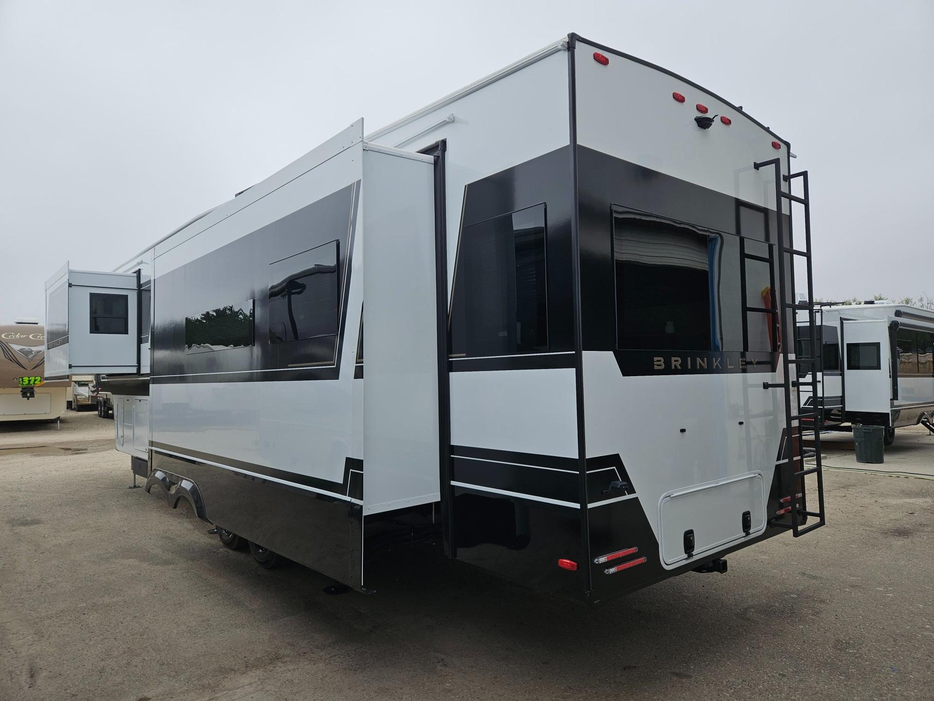 2026 Brinkley RV 2026 Brinkley RV Model Z - thumbnail 4