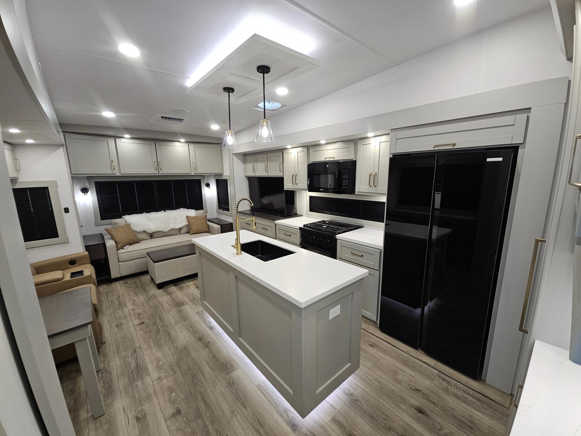 2026 Brinkley RV 2026 Brinkley RV Model Z - thumbnail 6