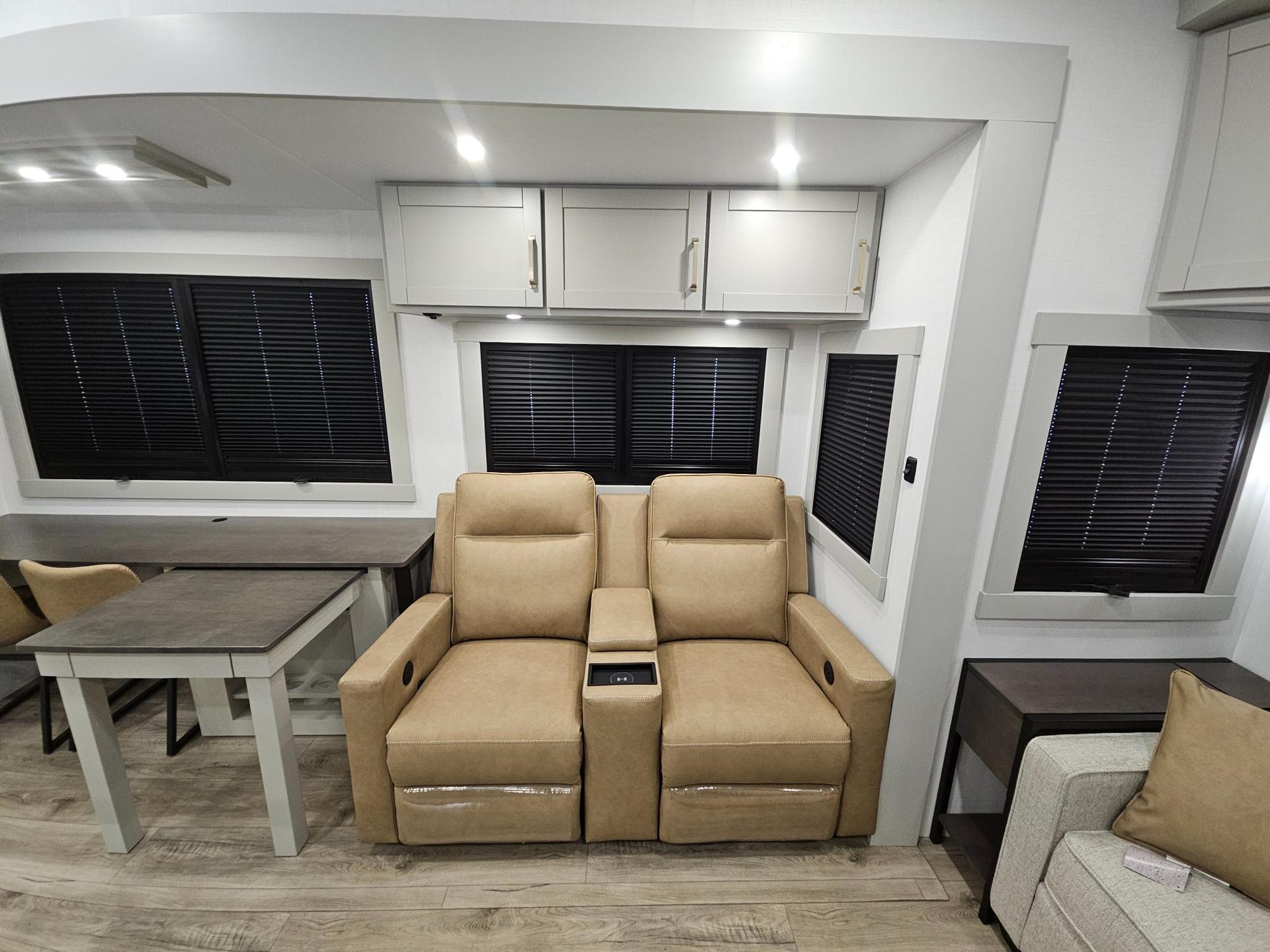 2026 Brinkley RV 2026 Brinkley RV Model Z - thumbnail 10