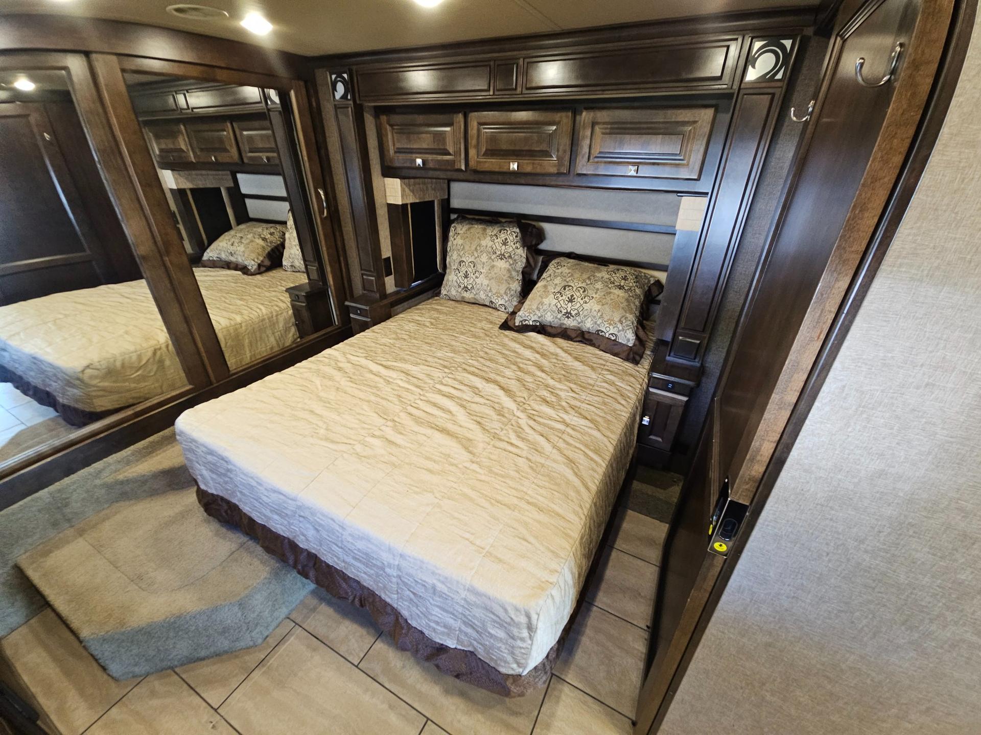 2017 Tiffin Motor Coach 2017 Tiffin Motor Coach Breeze - thumbnail 17