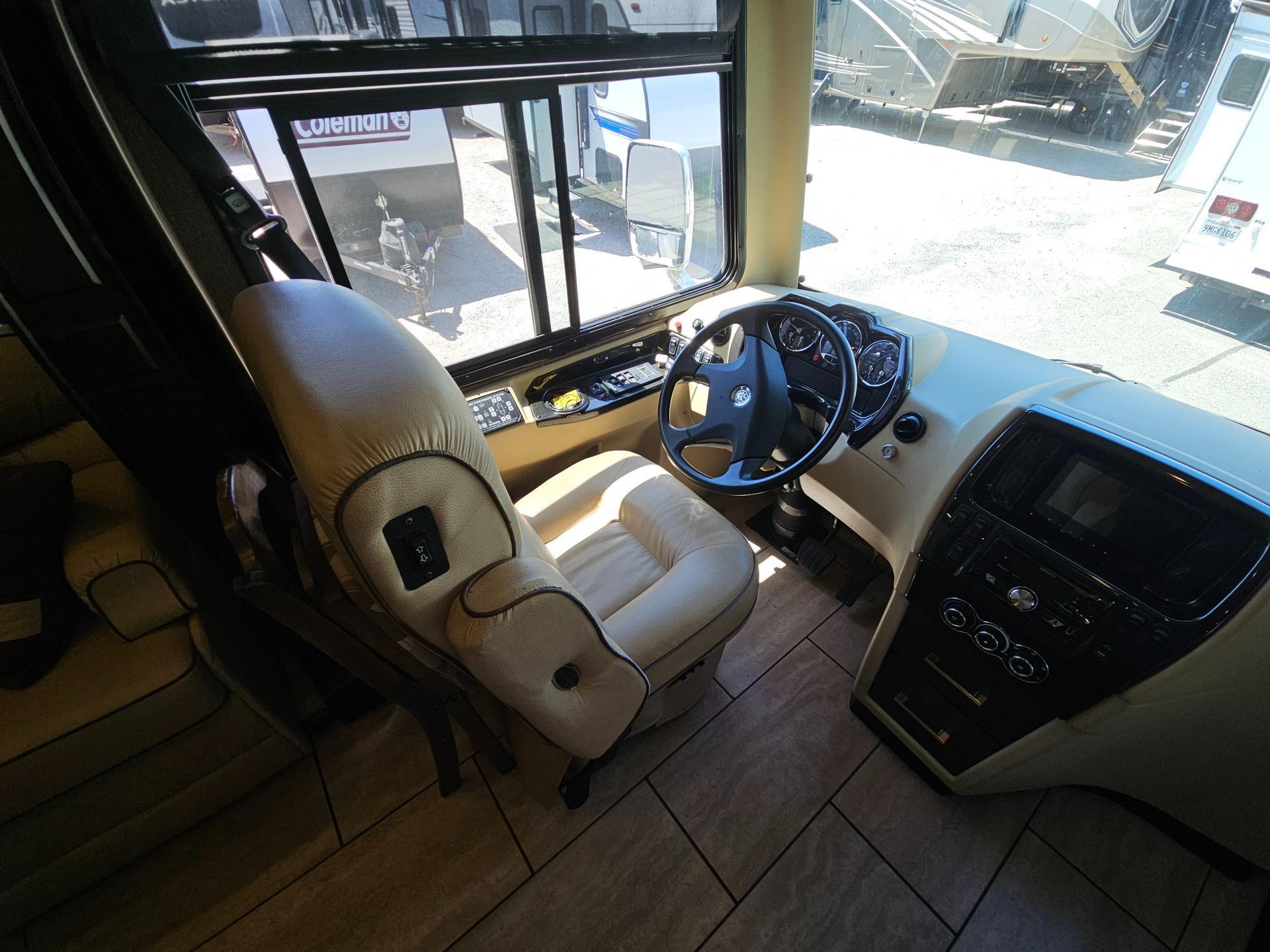 2017 Tiffin Motor Coach 2017 Tiffin Motor Coach Breeze - thumbnail 21