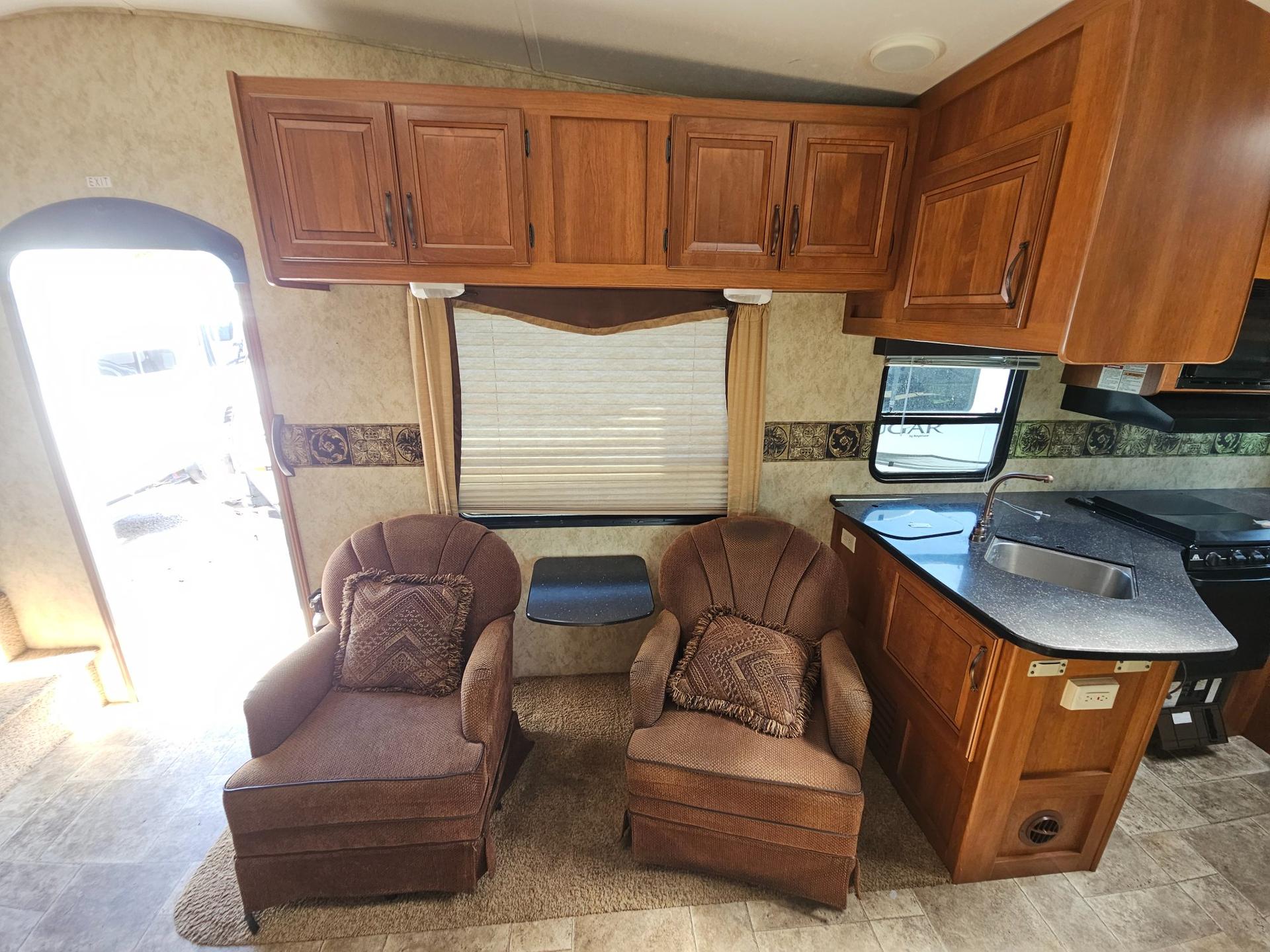 2012 Keystone RV 2012 Keystone RV Cougar High Country - thumbnail 7