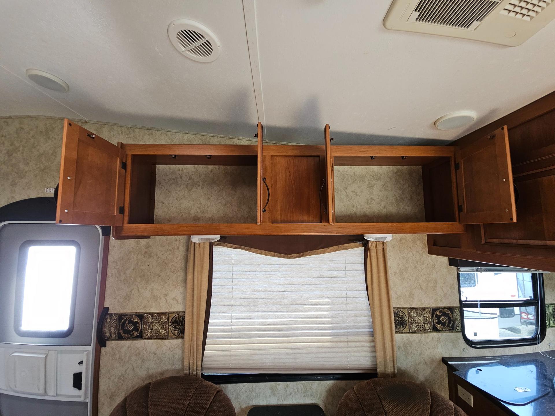 2012 Keystone RV 2012 Keystone RV Cougar High Country - thumbnail 9
