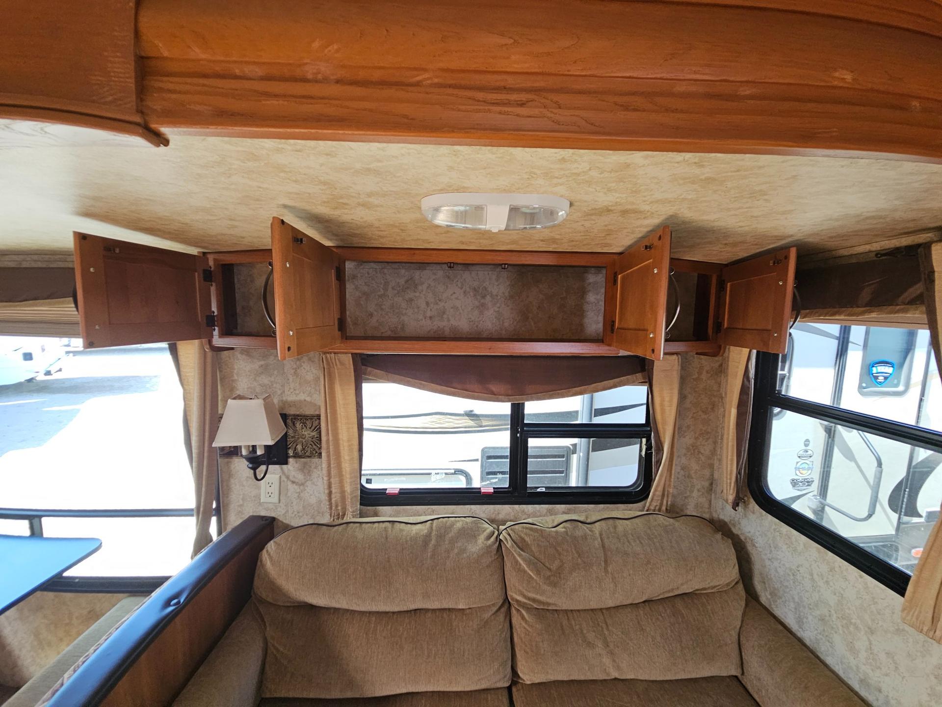 2012 Keystone RV 2012 Keystone RV Cougar High Country - thumbnail 28
