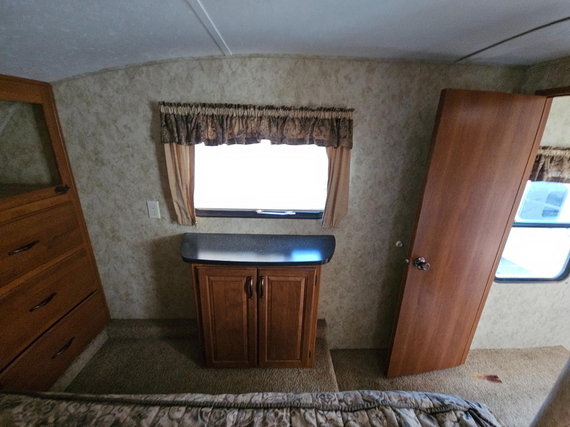 2012 Keystone RV 2012 Keystone RV Cougar High Country - thumbnail 36