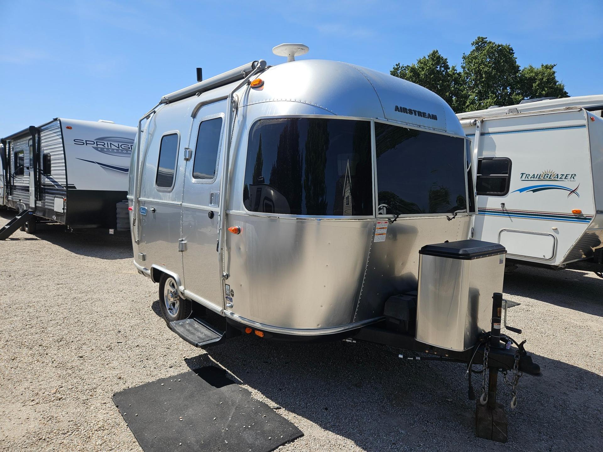 2022 Airstream 2022 Airstream Bambi - thumbnail 2