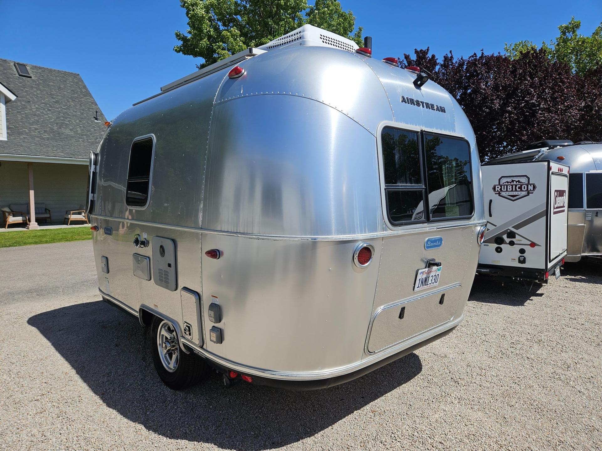 2022 Airstream 2022 Airstream Bambi - thumbnail 4