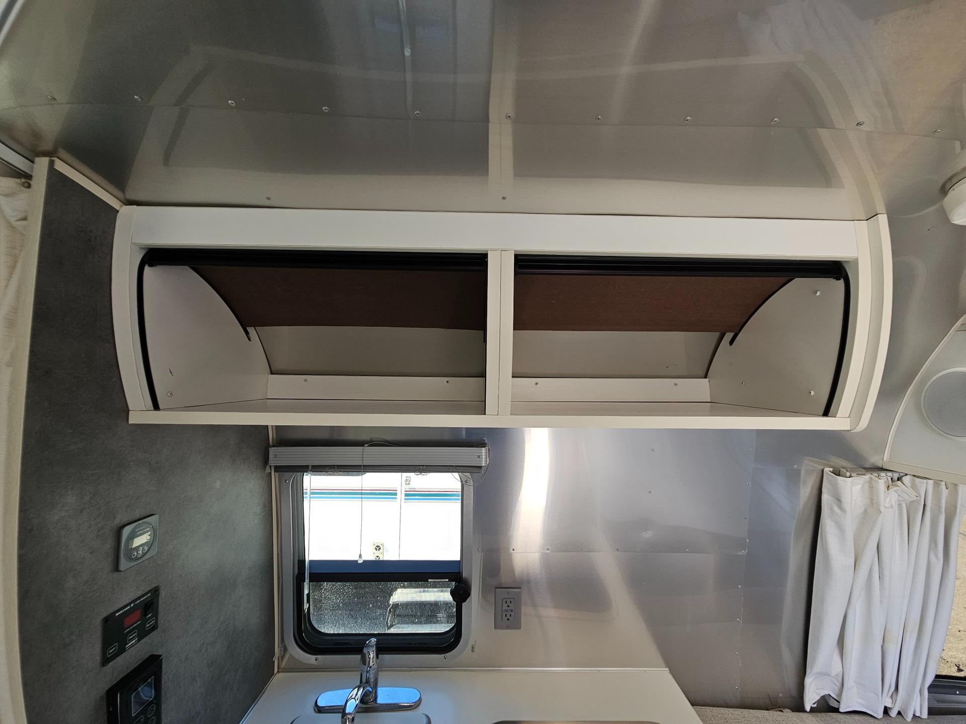 2022 Airstream 2022 Airstream Bambi - thumbnail 12