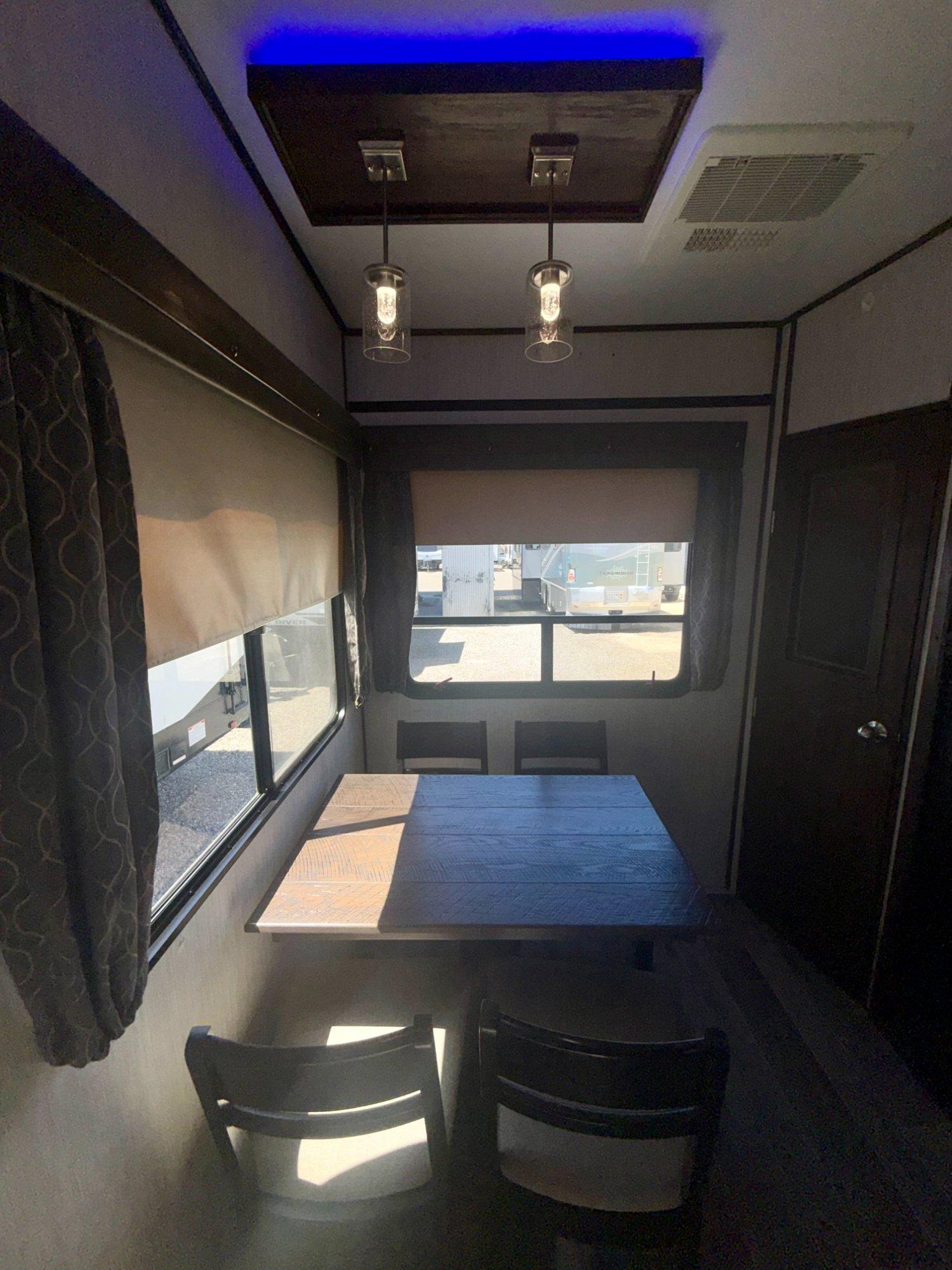 2019 Forest River RV 2019 Forest River RV Cherokee Artic Wolf - thumbnail 15