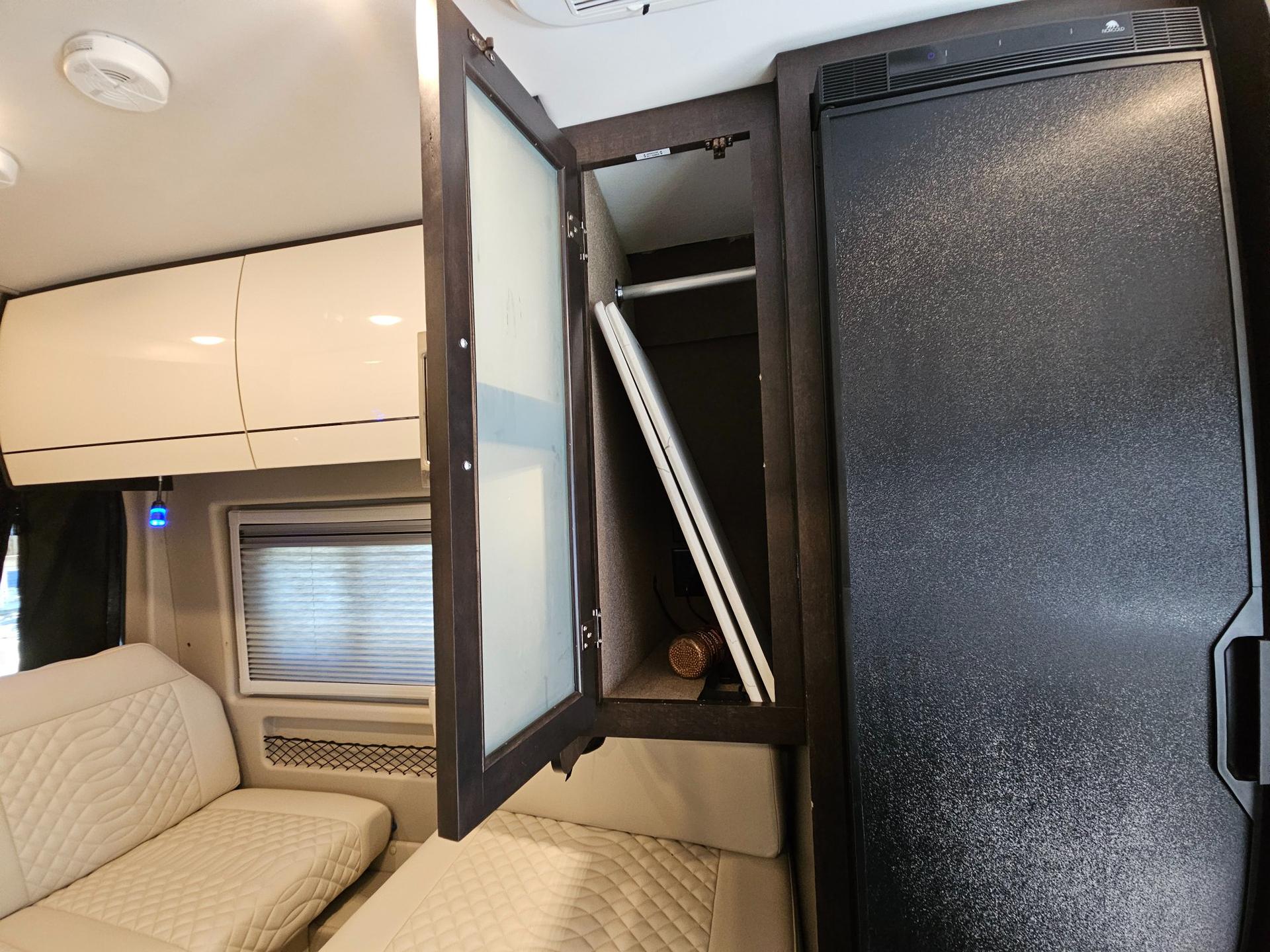 2023 Entegra Coach 2023 Entegra Coach Expanse - thumbnail 25