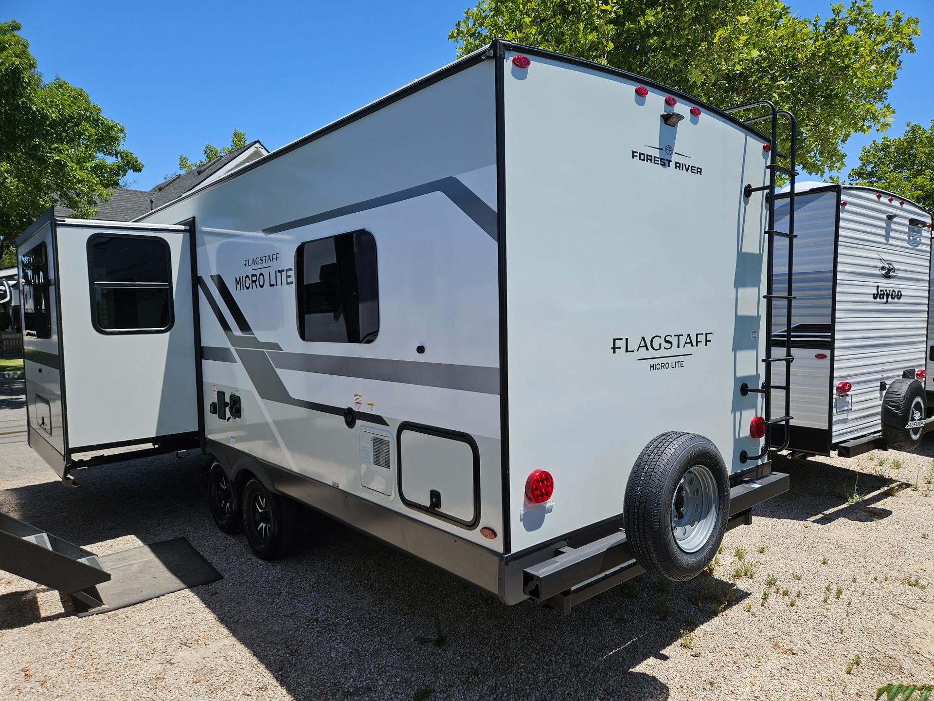 2026 Forest River RV 2026 Forest River RV Flagstaff Micro Lite - thumbnail 3