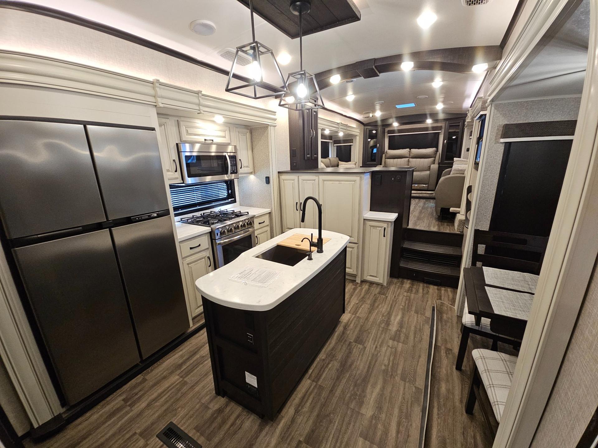 2023 Jayco 2023 Jayco North Point - thumbnail 4