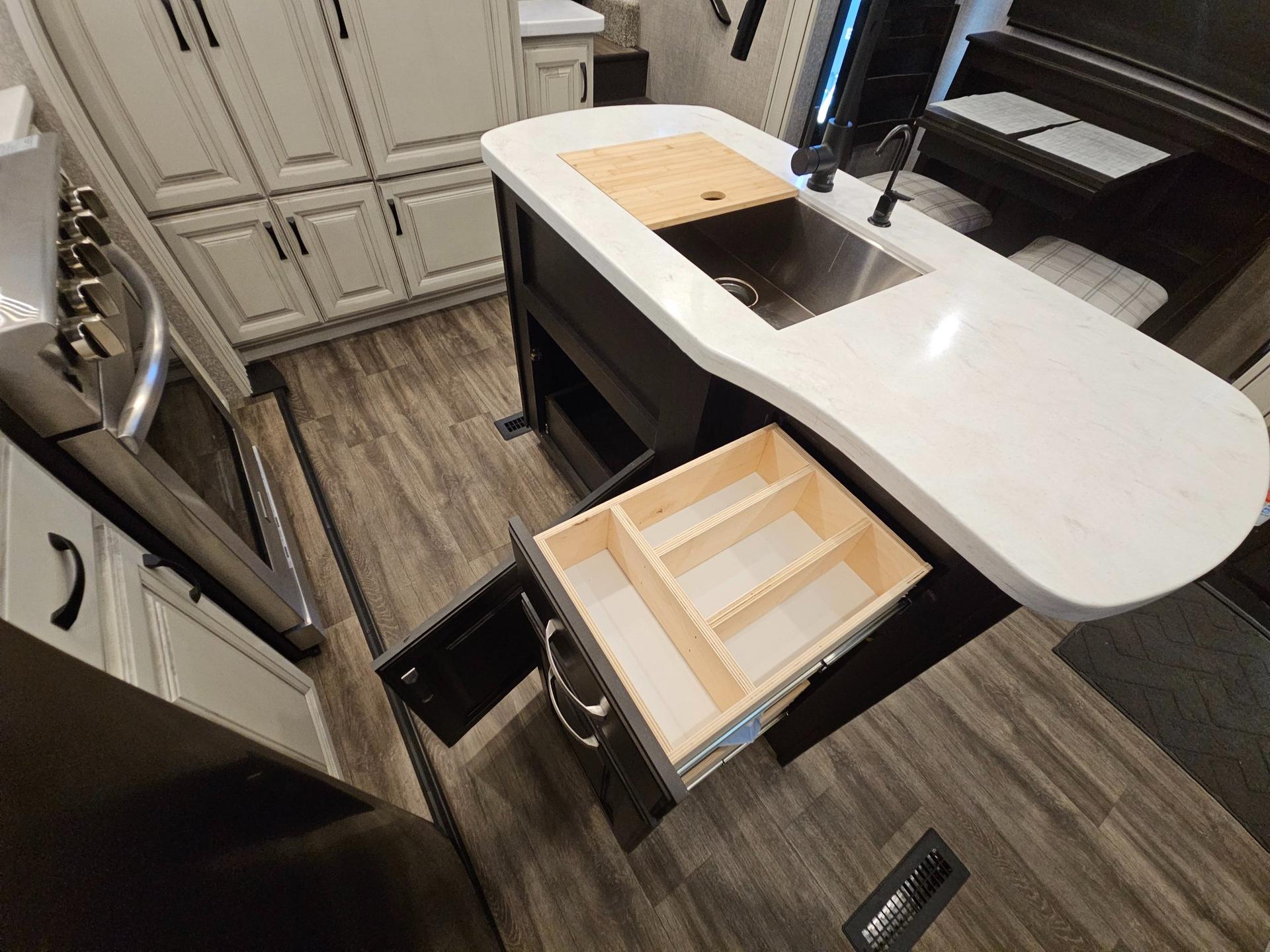 2023 Jayco 2023 Jayco North Point - thumbnail 13