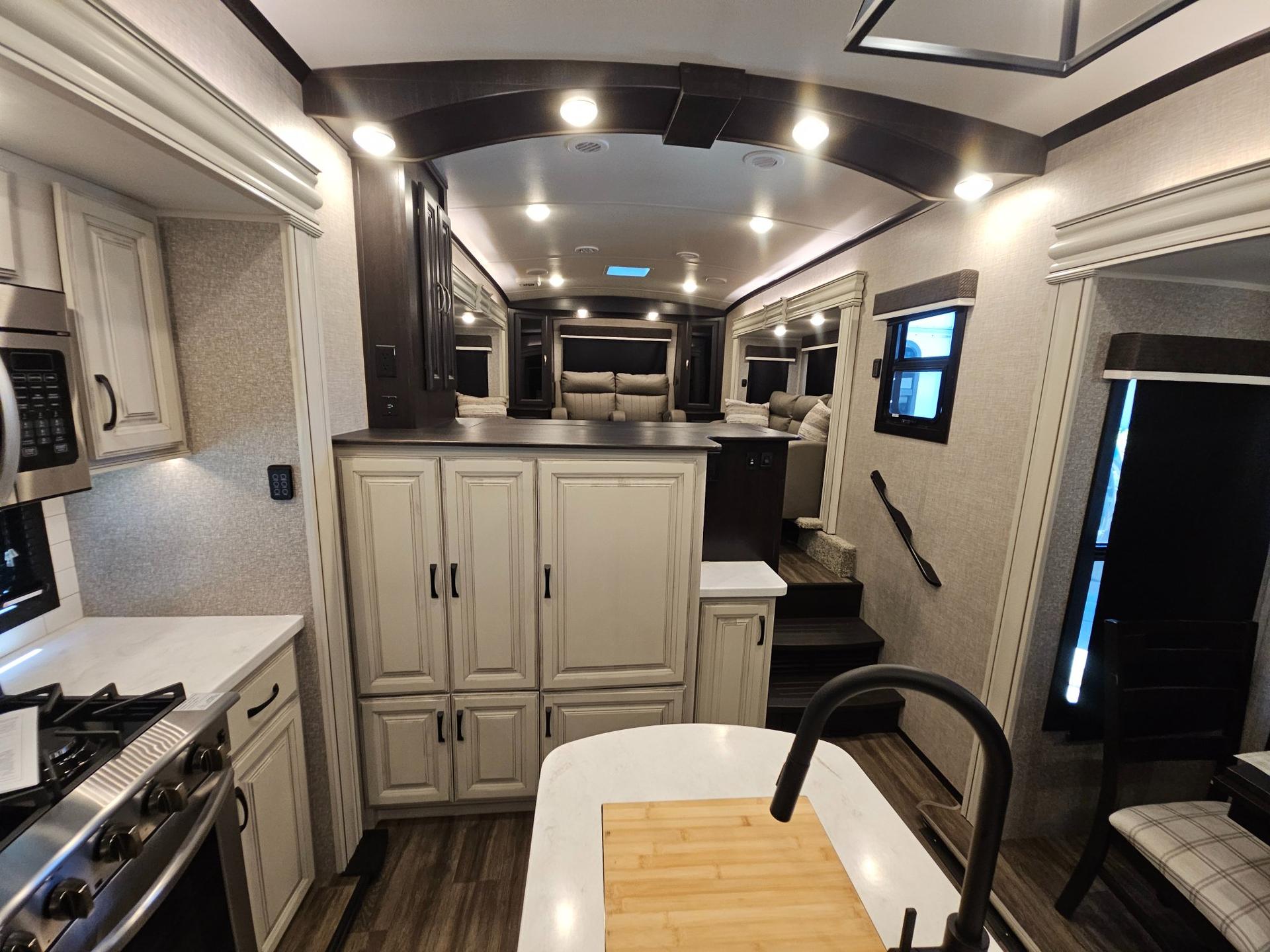 2023 Jayco 2023 Jayco North Point - thumbnail 14