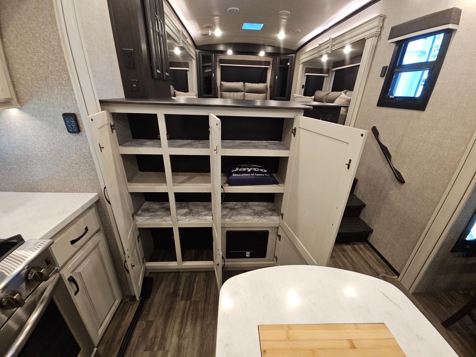 2023 Jayco 2023 Jayco North Point - thumbnail 15