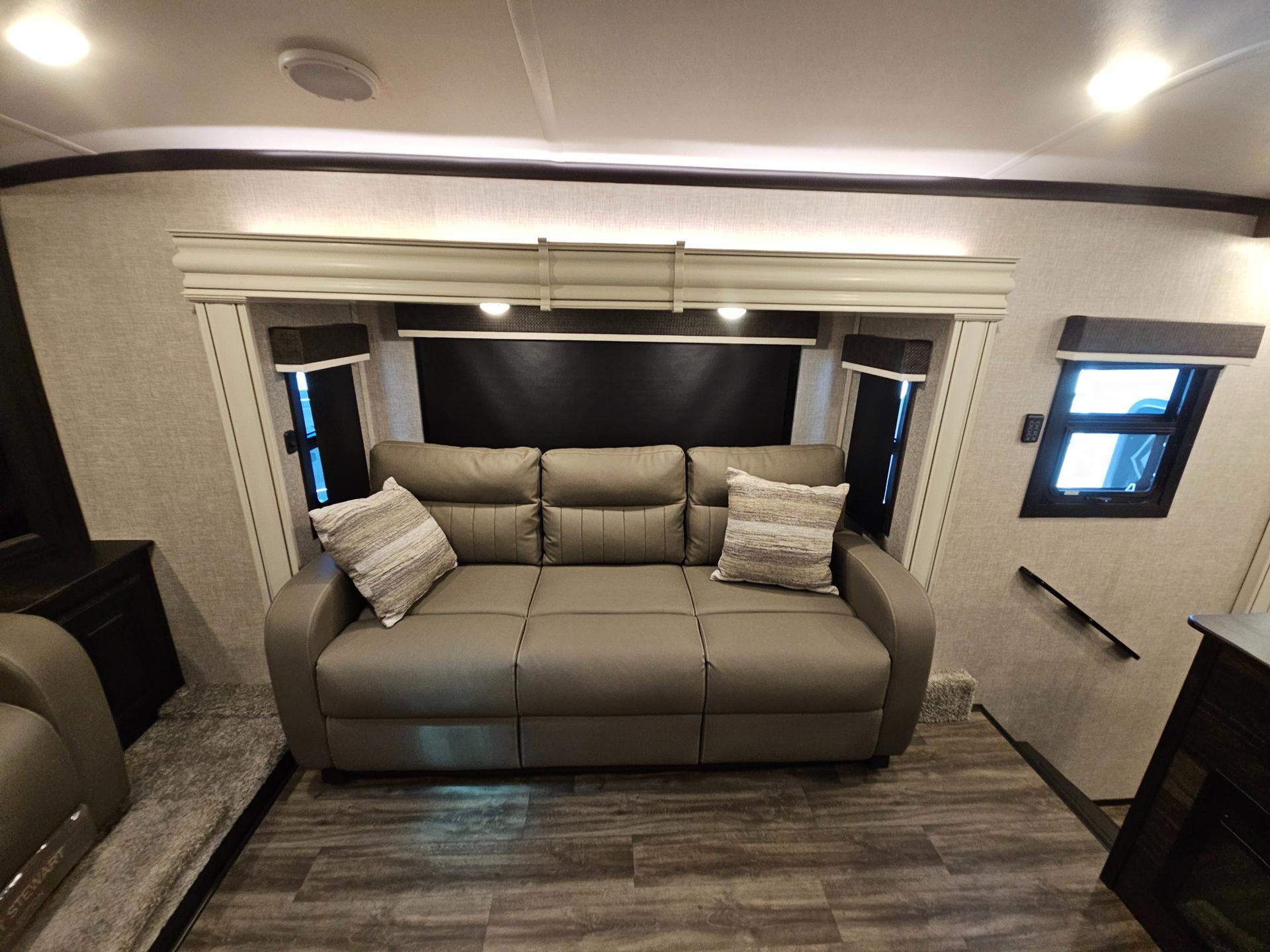 2023 Jayco 2023 Jayco North Point - thumbnail 22