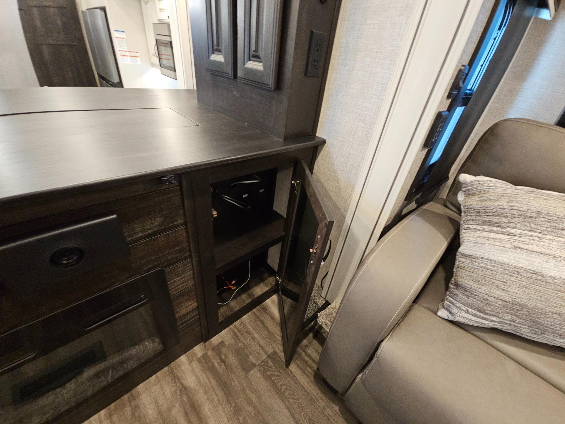 2023 Jayco 2023 Jayco North Point - thumbnail 26